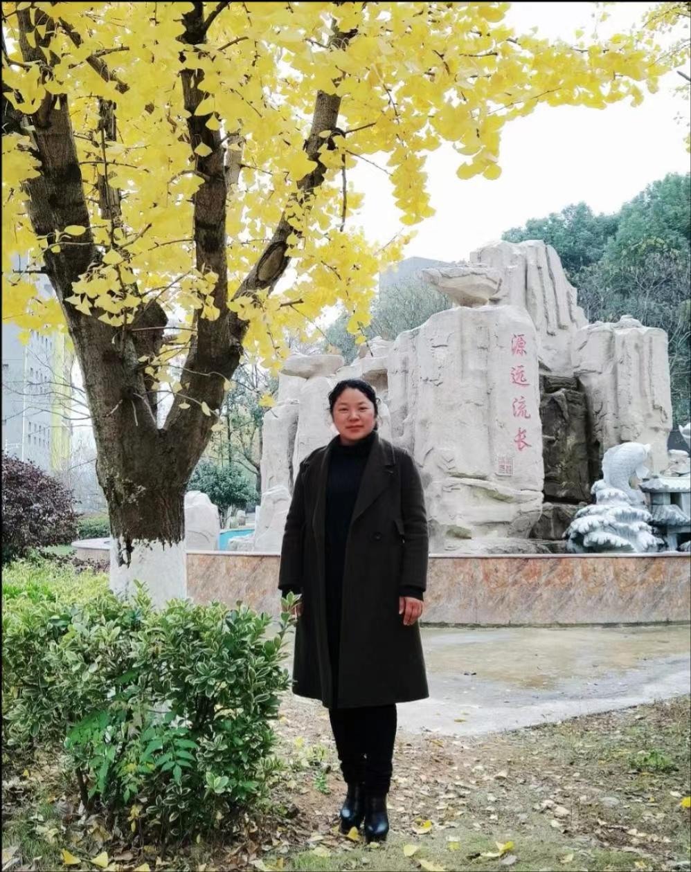 1668487552531404.jpg 12谢仁英.jpg